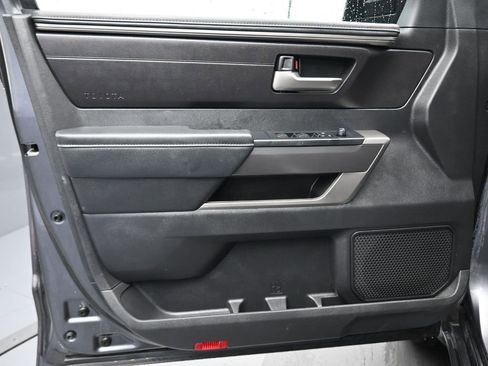 Used 2022 Toyota Tundra SR5 w/ SR5 Convenience Package image 9