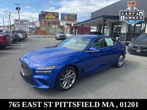 Used 2022 Genesis G70 2.0T image 3