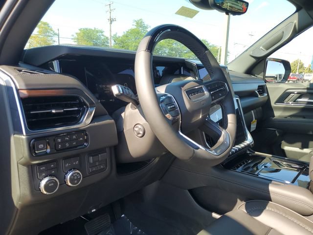 New 2026 GMC Yukon Denali w/ Denali Reserve Package AWD/4WD image 8