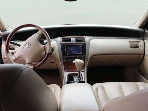 Used 2003 Toyota Avalon XLS FWD image 8