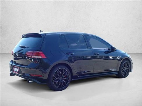 Used 2018 Volkswagen GTI SE FWD image 4