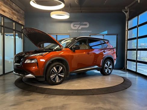 Used 2022 Nissan Rogue Platinum w/ Head-Up Display Package AWD/4WD image 25