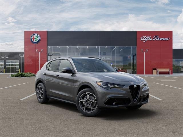 New 2025 Alfa Romeo Stelvio Sprint AWD/4WD image 32