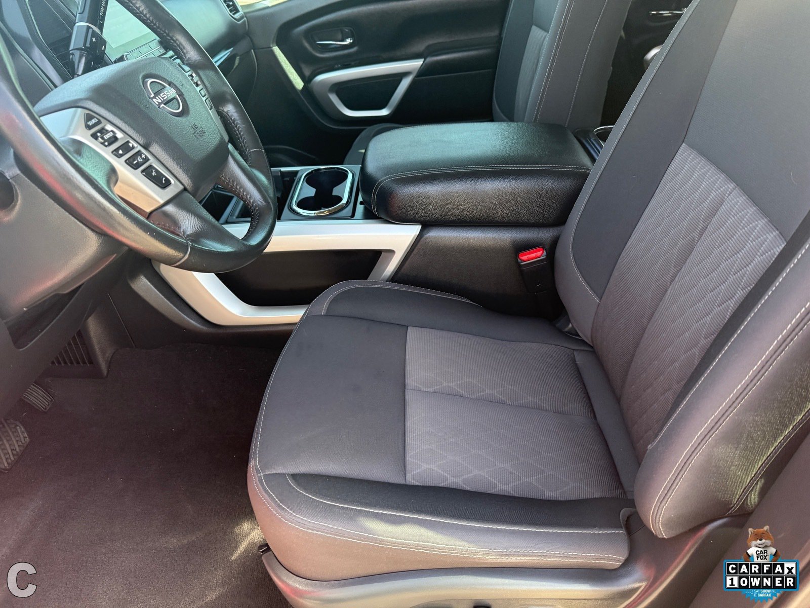 Used 2024 Nissan Titan SV w/ SV Convenience Package RWD image 21