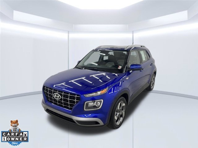 Used 2025 Hyundai Venue SEL FWD image 3