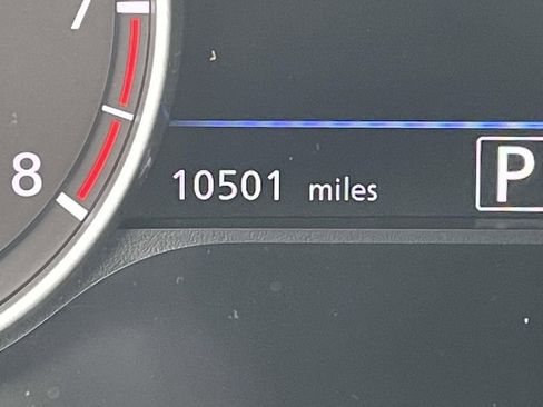 Used 2025 Nissan Sentra SR w/ SR Premium Package image 21