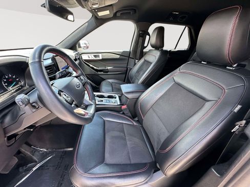 Used 2023 Ford Explorer ST-Line AWD/4WD image 20
