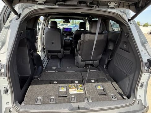 Certified 2026 Toyota Sienna XLE Woodland Edition AWD/4WD image 54