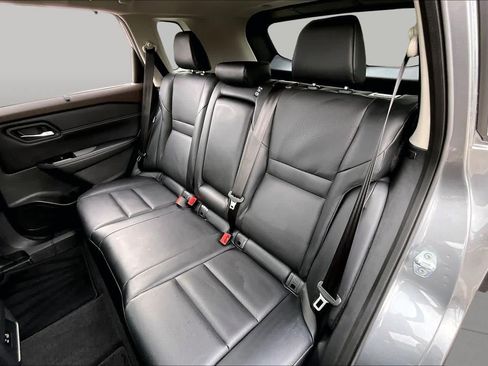 Certified 2022 Nissan Rogue SV w/ SV Premium Package FWD image 21