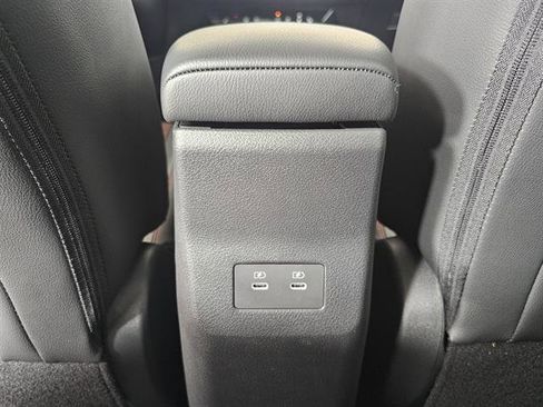 New 2026 Nissan Kicks SR w/ SR Premium Package image 32