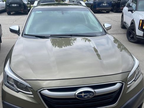 Used 2021 Subaru Outback Touring AWD/4WD image 5