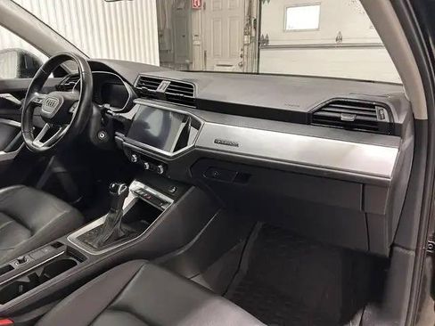 Used 2020 Audi Q3 2.0T Premium AWD/4WD image 10