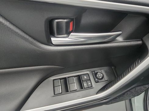 Used 2022 Toyota RAV4 XLE image 16