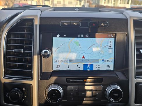 Used 2018 Ford F150 Lariat w/ Equipment Group 502A Luxury image 11