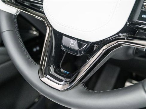New 2025 Land Rover Range Rover Sport SV Edition Two image 23