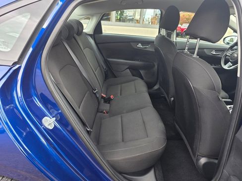 Used 2021 Kia Forte LXS image 19