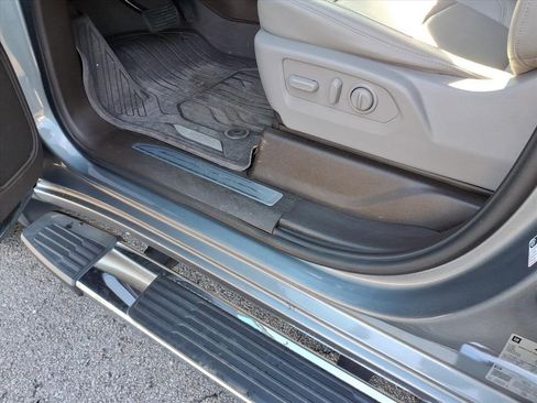 Used 2021 GMC Sierra 1500 SLT image 18