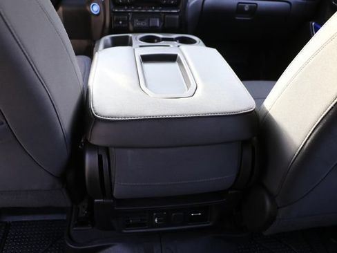 Used 2019 Chevrolet Silverado 1500 LT w/ All-Star Edition AWD/4WD image 18