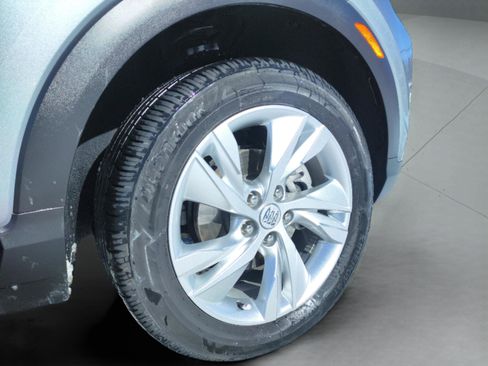 Used 2024 Buick Encore GX Preferred w/ Comfort Package image 9