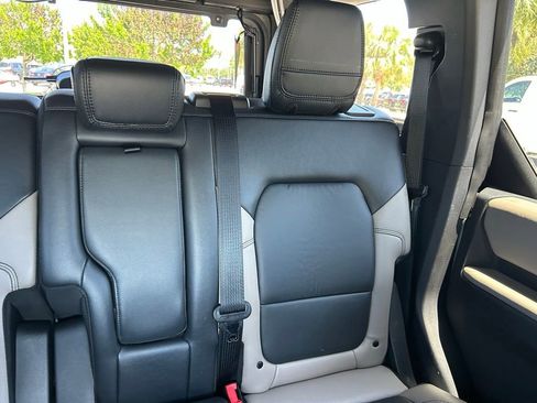Used 2023 Ford Bronco Wildtrak AWD/4WD image 13