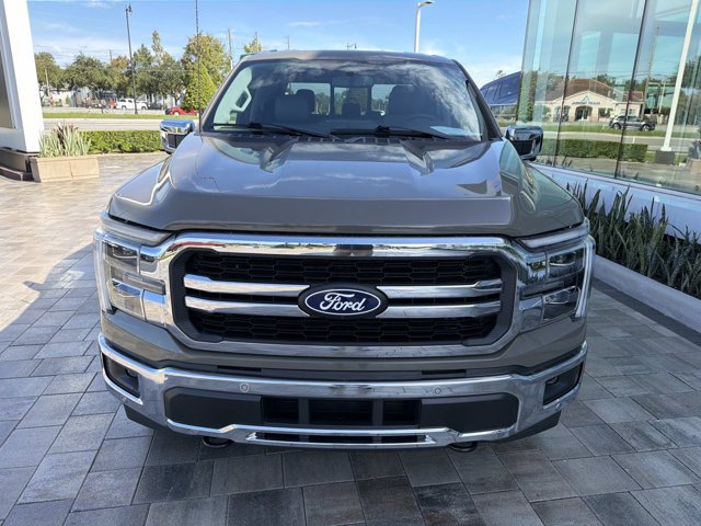 Used 2025 Ford F150 Lariat w/ Equipment Group 501A Mid AWD/4WD image 7