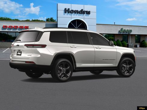 New 2025 Jeep Grand Cherokee L Limited w/ Black Appearance Package image 8