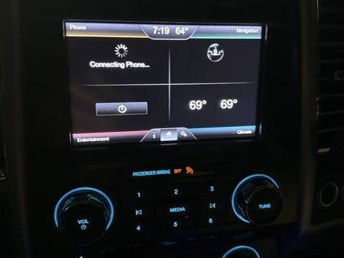 Used 2015 Ford F150 Lariat w/ Equipment Group 501A Mid image 7