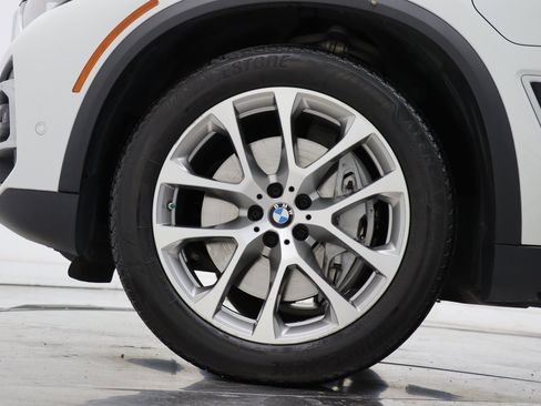 Used 2021 BMW X5 xDrive45e w/ Parking Assistance Package image 50