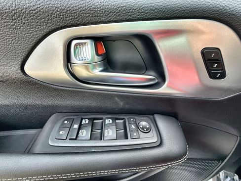 New 2026 Chrysler Pacifica Limited w/ S Appearance Package image 15