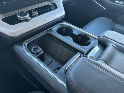 Used 2025 Ford Expedition Max Active image 25