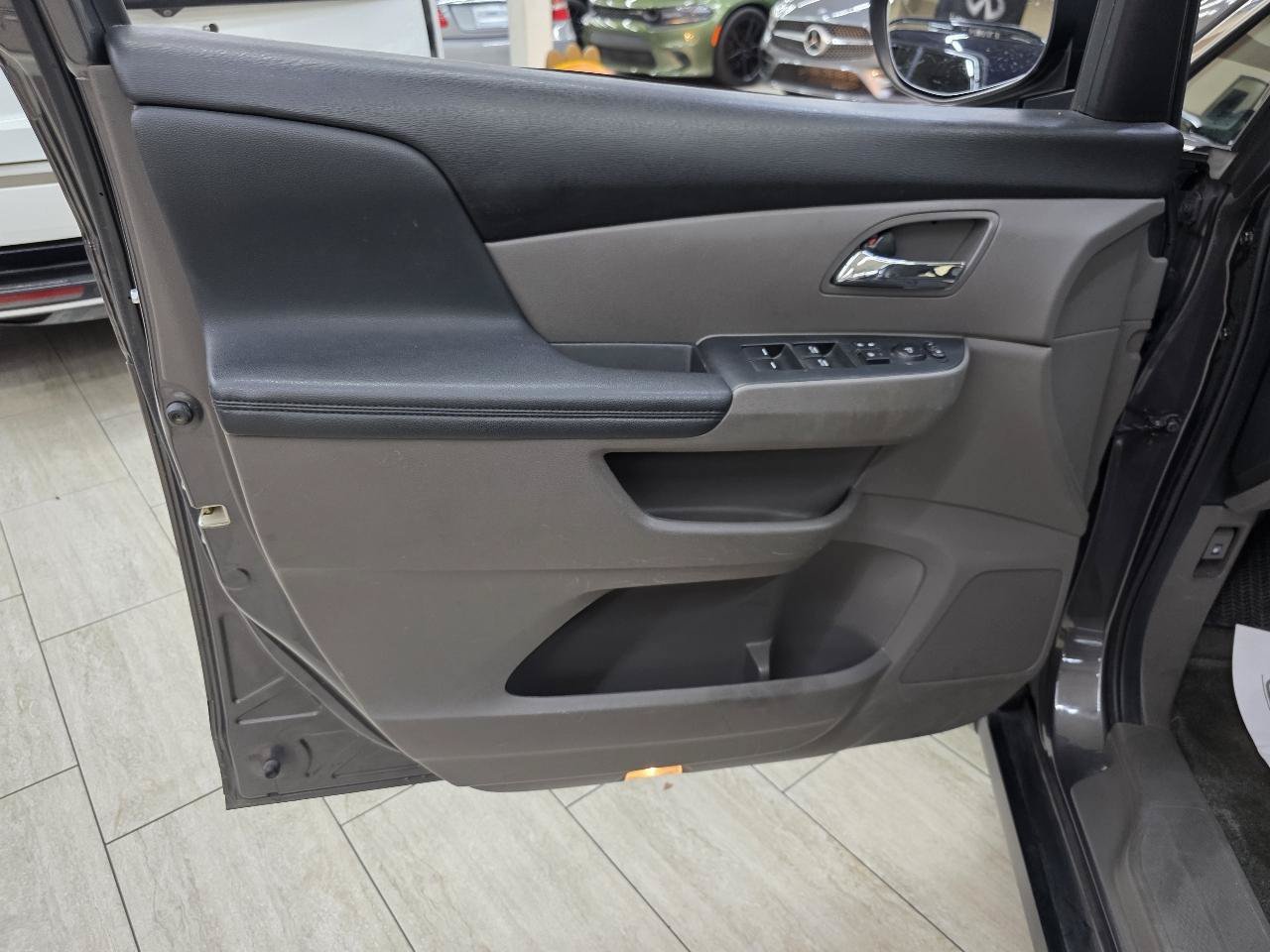Used 2015 Honda Odyssey EX-L image 40
