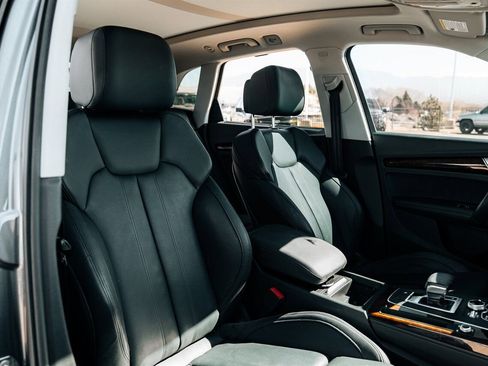 Used 2020 Audi Q5 2.0T Premium Plus w/ Premium Plus Package image 47