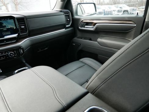 Used 2025 Chevrolet Silverado 1500 RST w/ Convenience Package II image 15