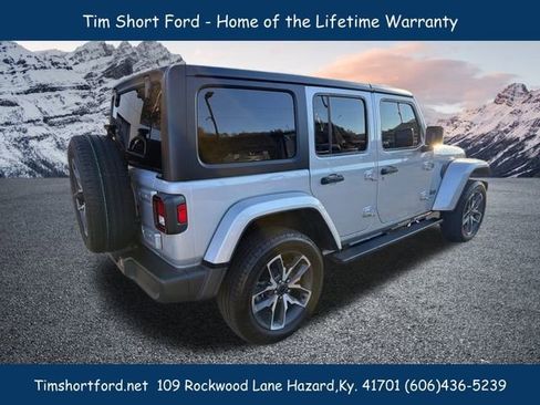 Used 2024 Jeep Wrangler Unlimited w/ Convenience Group image 8