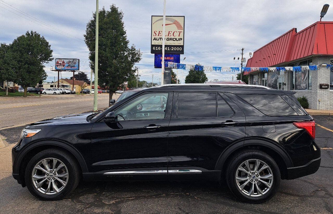 Used 2020 Ford Explorer Limited AWD/4WD image 1