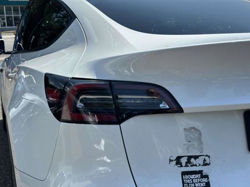 Used 2020 Tesla Model Y Long Range AWD/4WD image 11