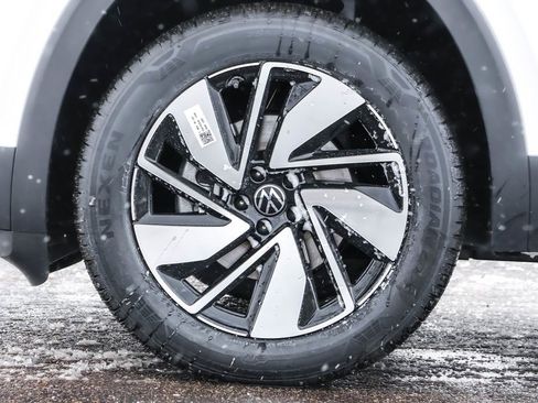 New 2026 Volkswagen Atlas SEL image 22