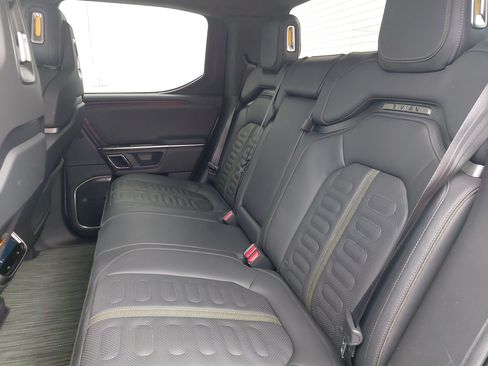 Used 2023 Rivian R1T Adventure AWD/4WD image 15