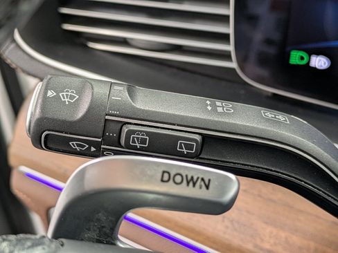 Used 2024 Mercedes-Benz GLE 53 AMG 4MATIC image 17