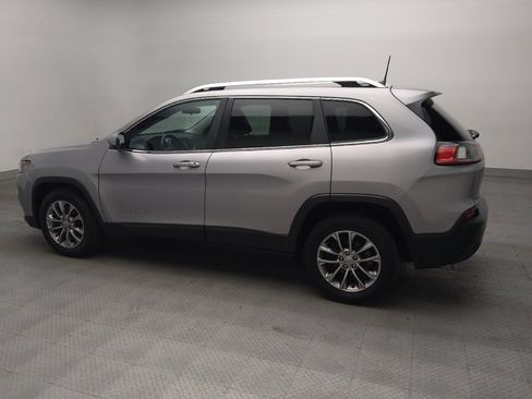 Used 2019 Jeep Cherokee Latitude Plus FWD image 3