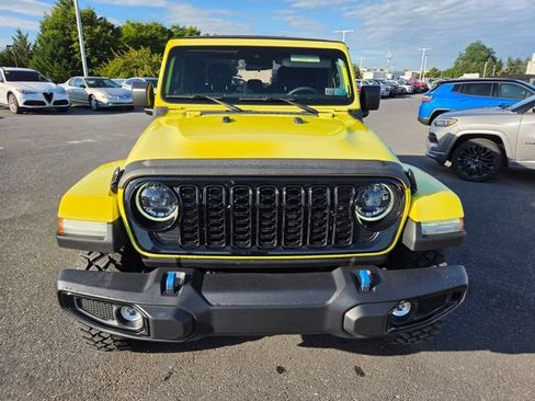 Used 2024 Jeep Gladiator Sport AWD/4WD image 20