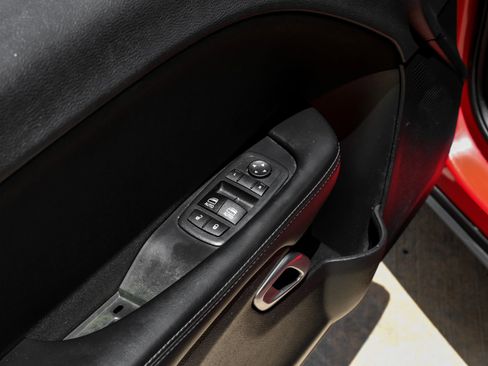 Used 2018 Dodge Challenger SXT RWD image 36