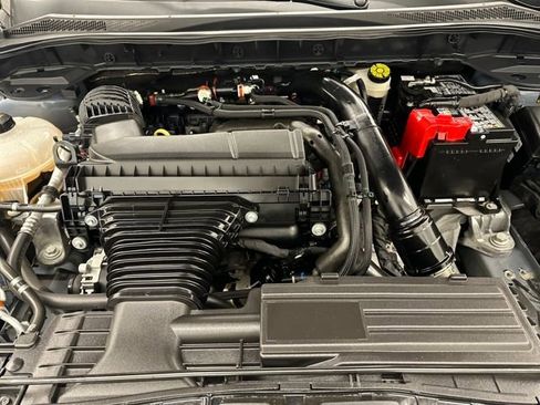 Certified 2025 Ford Escape Platinum image 35