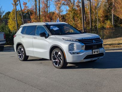 Used 2024 Mitsubishi Outlander SEL Black Edition