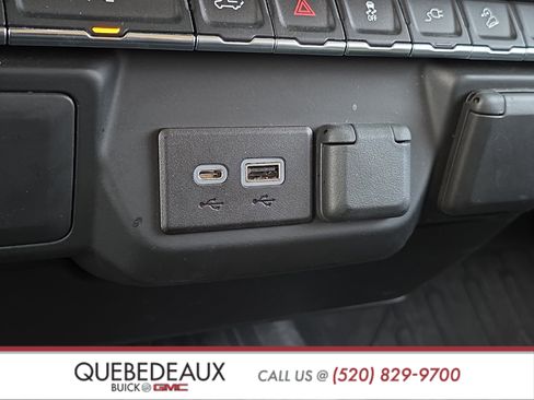 Used 2021 GMC Sierra 1500 4x4 Crew Cab w/ Sierra Value Package image 19