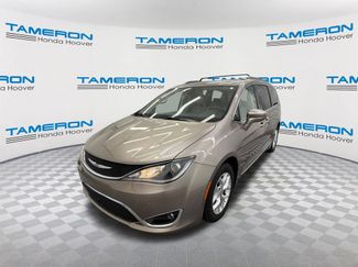 Used 2017 Chrysler Pacifica Touring-L Plus w/ Advanced Safetytec Group FWD video 1