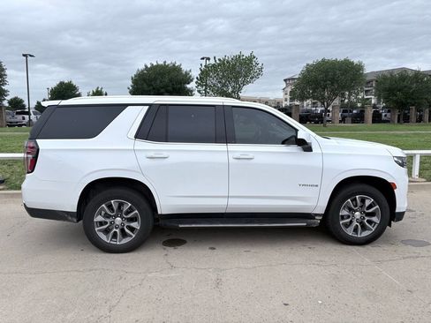Used 2021 Chevrolet Tahoe LS RWD image 3