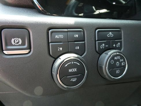 Certified 2025 Chevrolet Silverado 1500 RST w/ All Star Edition Plus AWD/4WD image 27