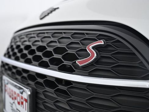 Certified 2023 MINI Cooper Clubman S AWD/4WD image 11