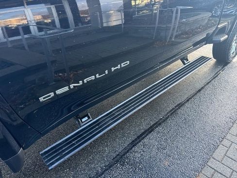 New 2026 GMC Sierra 2500 Denali w/ Denali Reserve Package image 7